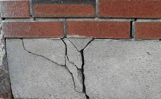 Concrete foundation with serious structural damage in Tucson, AZ